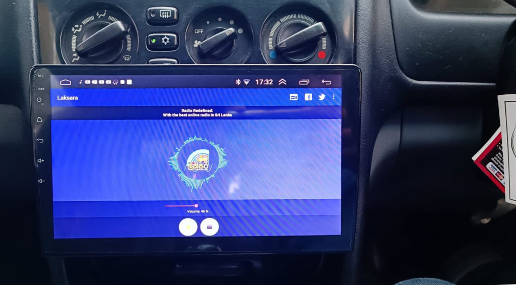 Laksara app playing android car setup

